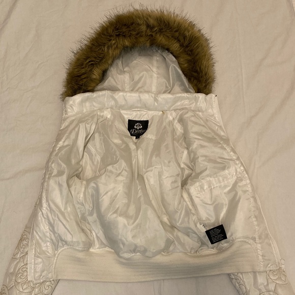 Dereon Cream Quilted Puffer Jacket with Faux Fur Hood - Picture 8 of 14